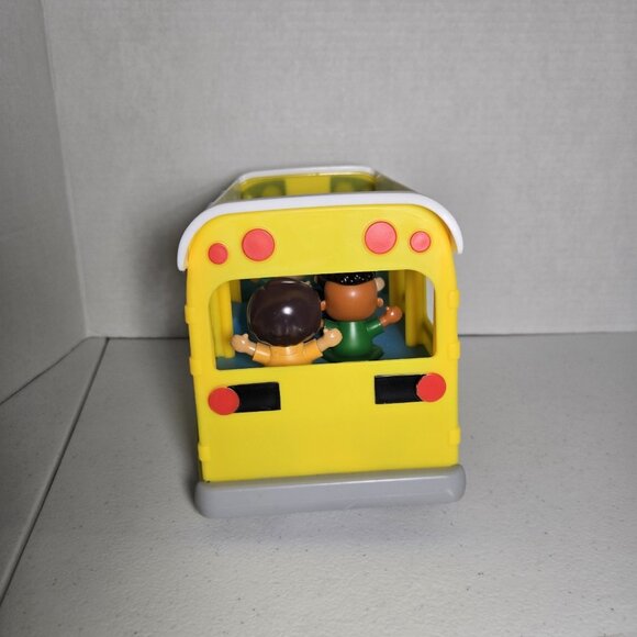 Cocomelon Sing and Dance Time School Bus Shape Sorter Missing 1 Person No Remote - Picture 4 of 7